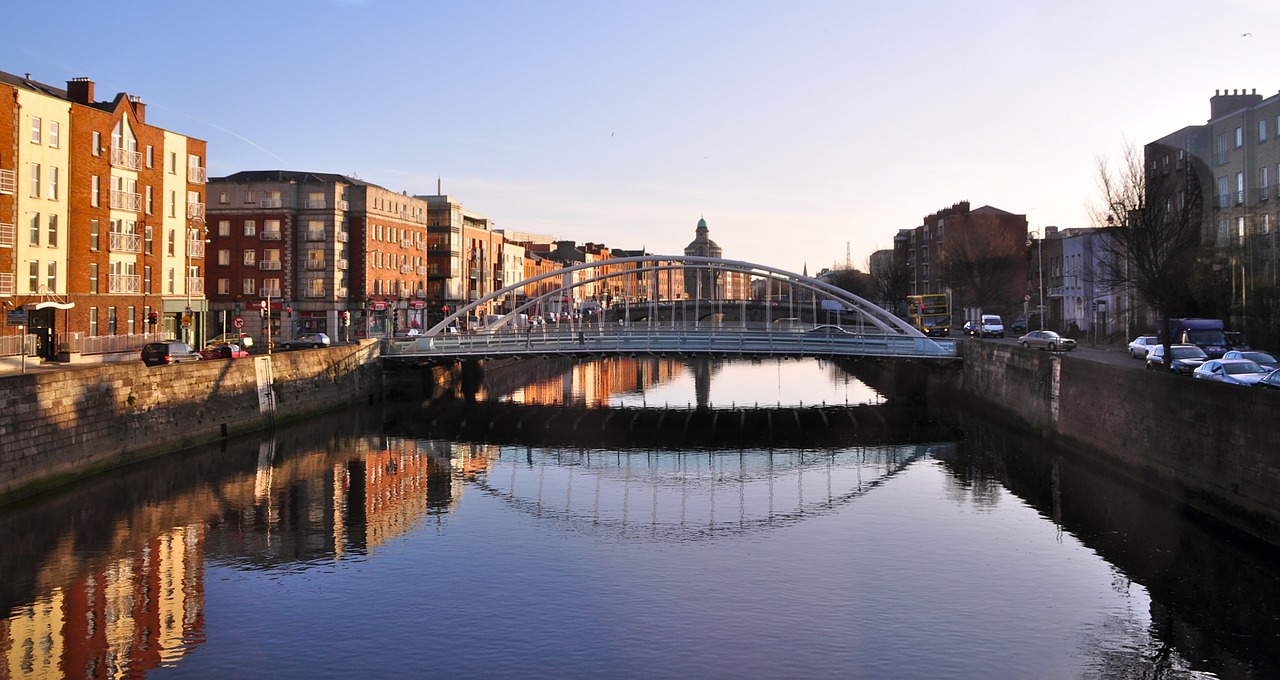 bridge, dublin, ireland-230311.jpg