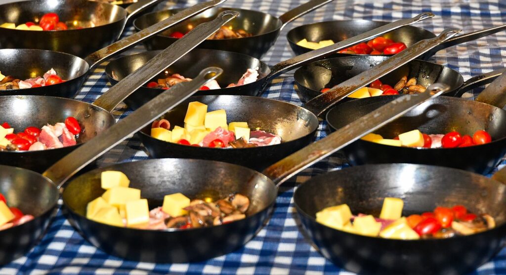 breakfast, hot breakfast, tasty meal, breakfast pan, bungabunga, old biscuit mill, cape town-2845172.jpg